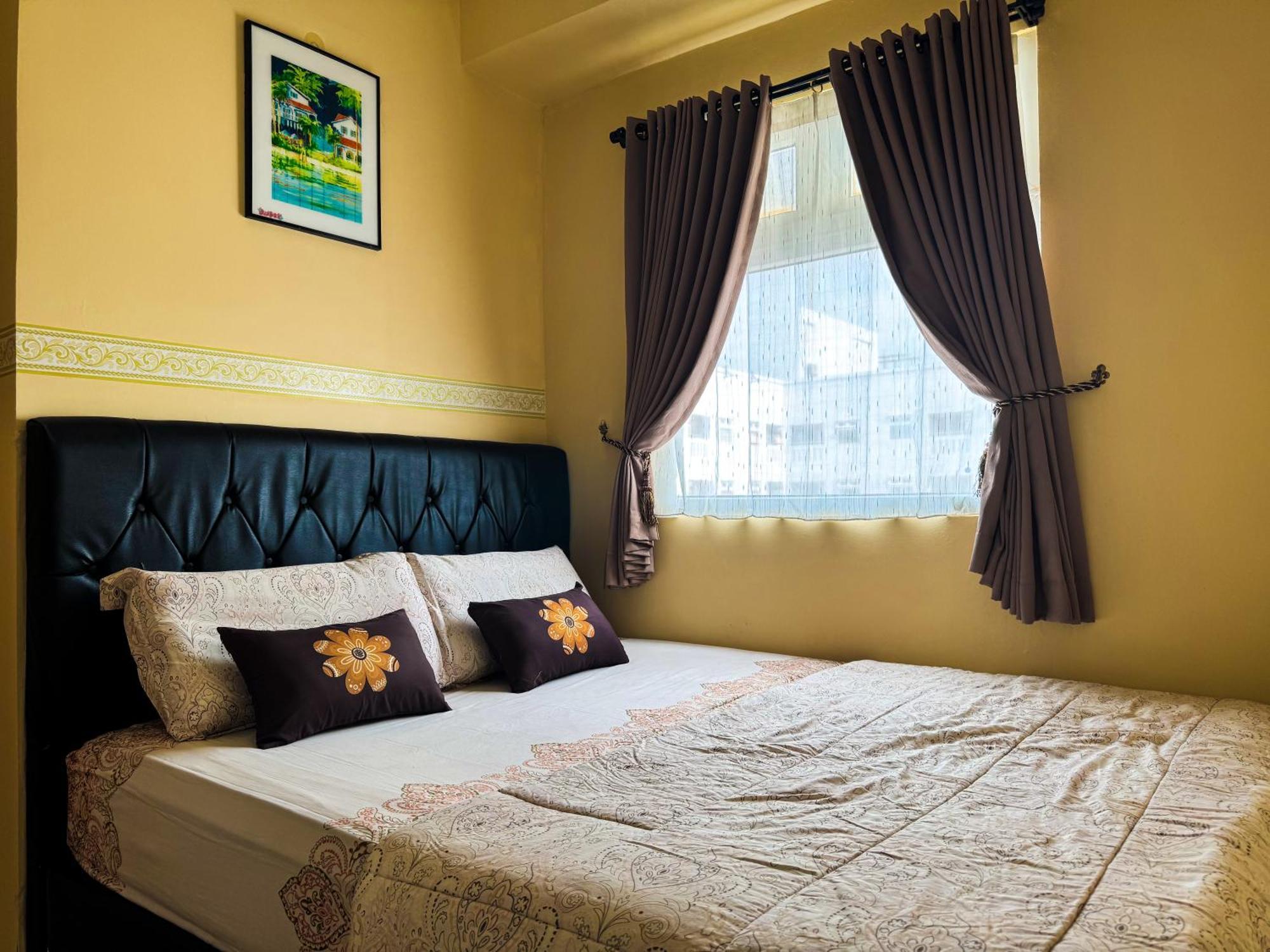Pramuka Tower O With Pool, Wi-fi & Netflix *