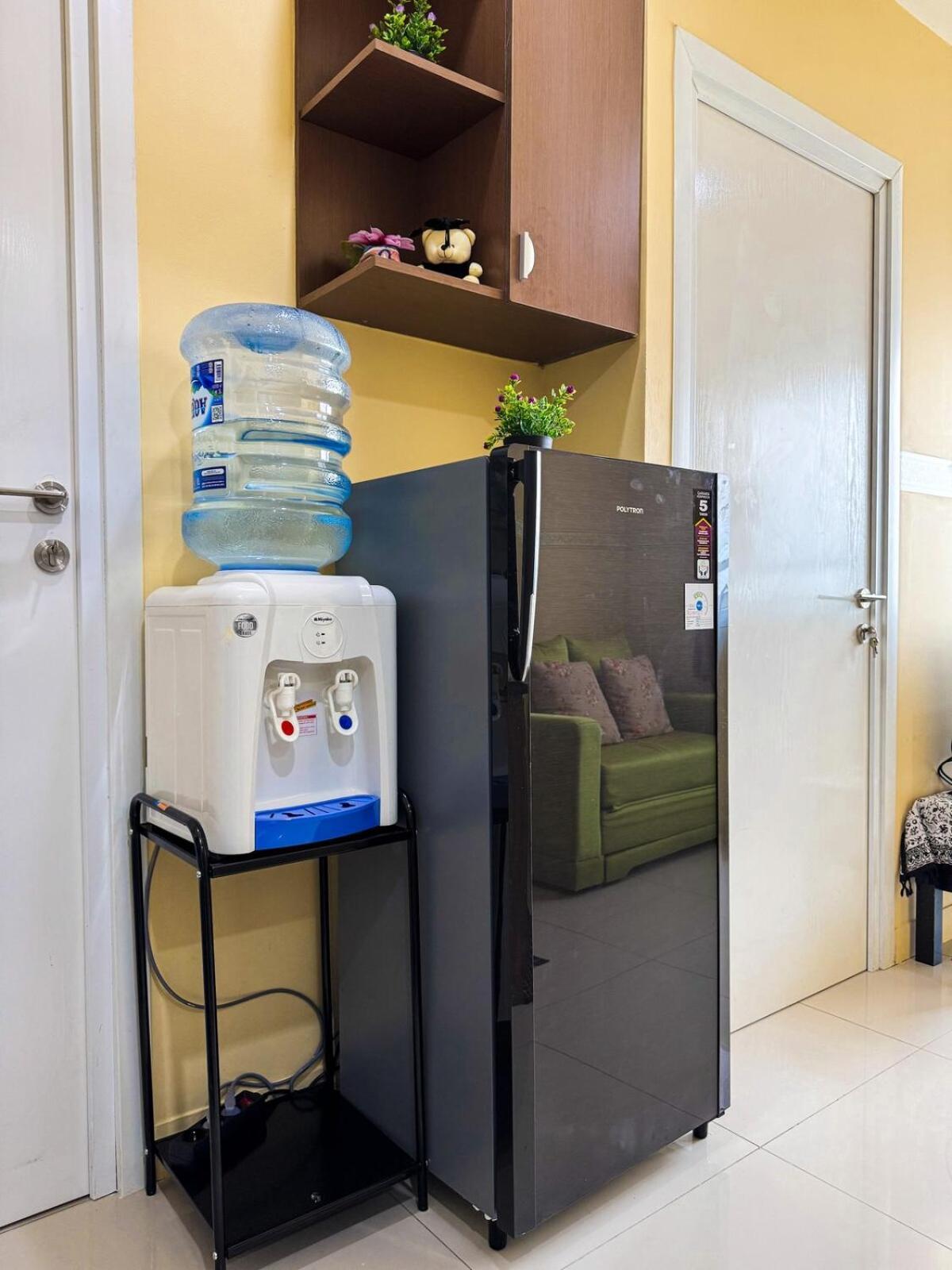 Pramuka Tower O With Pool, Wi-fi & Netflix Apartemen