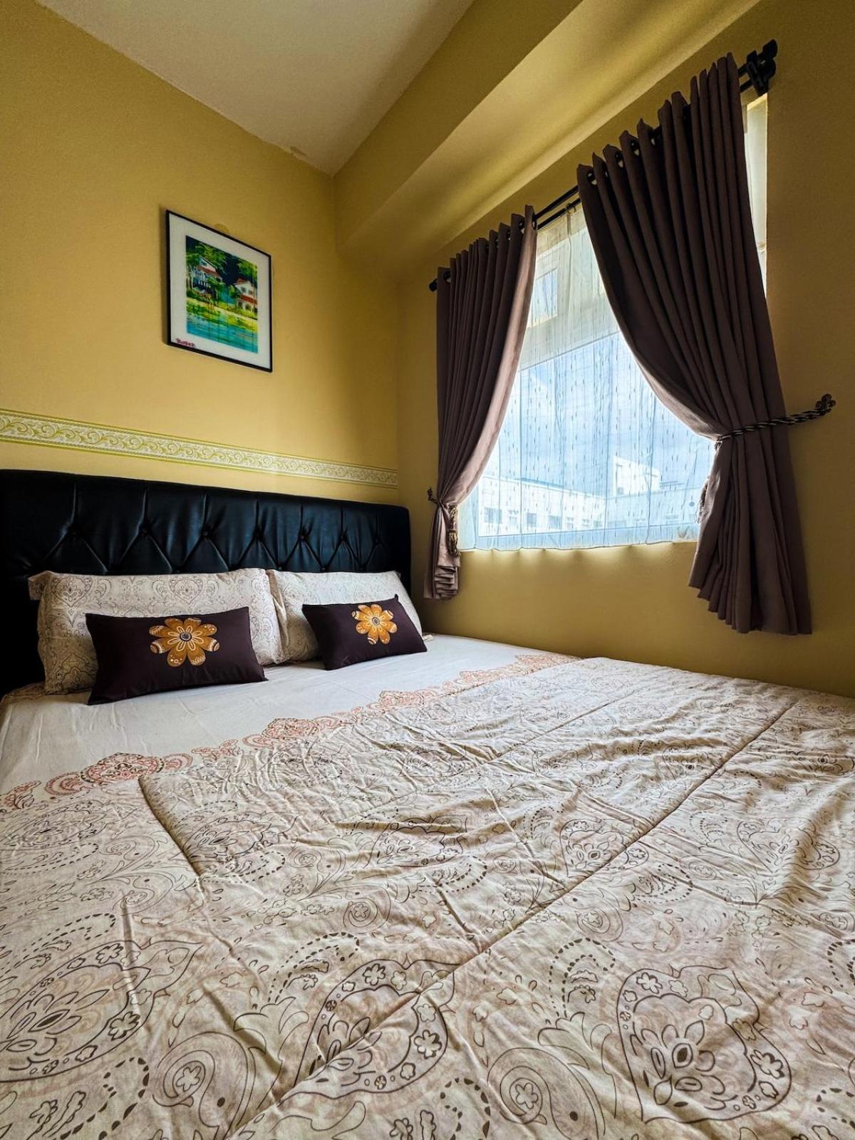 Pramuka Tower O With Pool, Wi-fi & Netflix Apartemen *